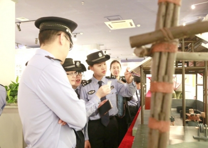 自贡：监狱刑期变学期&nbsp;高墙内绽放翰墨丹青(图4)