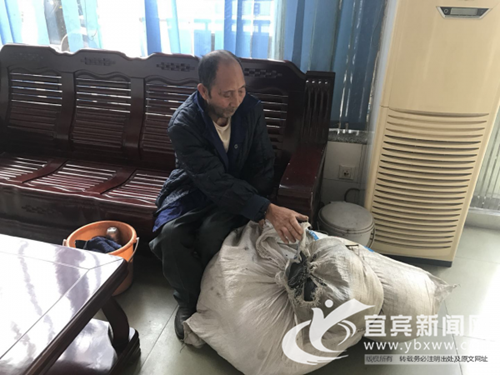 隐姓埋名40余载&nbsp;泸州七旬翁回家之路走了42年(图1)