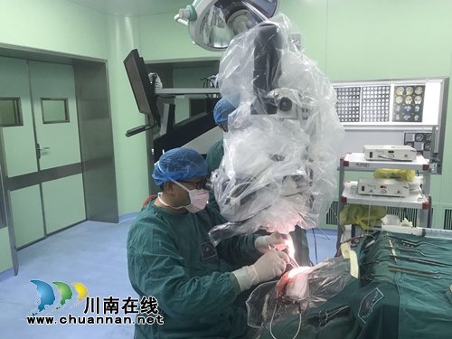 华侨回泸病危&nbsp;西南医大中医院专家妙手治疗(图1)