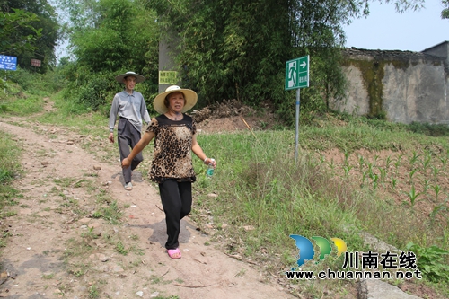 泸县云龙镇开展地质灾害应急演练(图1) 泸县云龙镇开展地质灾害应急演练(图1)