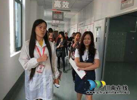 龙马潭区特兴镇社事中心组织求职人员到泸州高新区参观智能终端企业(图1)