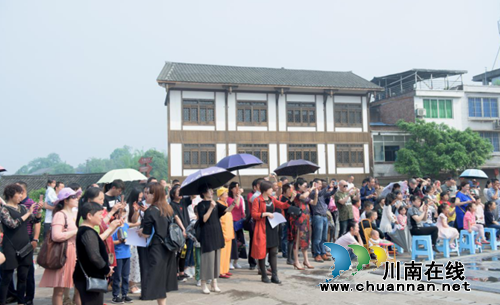 五一期间尧坝古镇：迎八方来客&nbsp;共襄文化盛宴(图2)