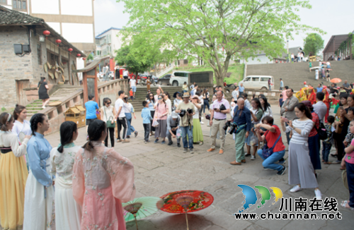 五一期间尧坝古镇：迎八方来客&nbsp;共襄文化盛宴(图12)