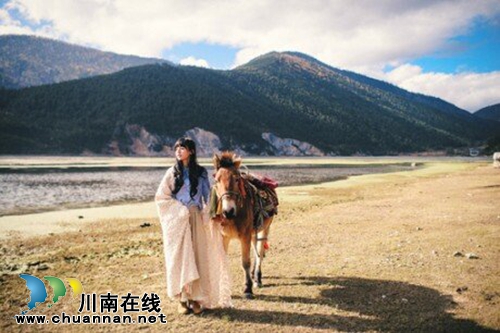 董洪良：康定行（现代诗欣赏）(图2)