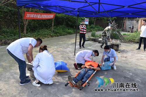 龙马潭区特兴镇组织开展2018年综合应急演练(图5)