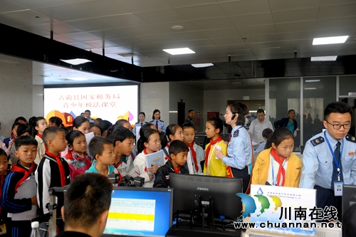 古蔺：税声朗朗进校园&nbsp;&nbsp;法润郎乡育新风(图4)