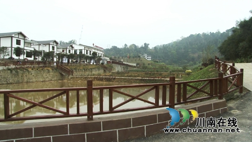 合江回洞桥村：斩穷根挪新屋&nbsp;打开致富兴村路(图8)