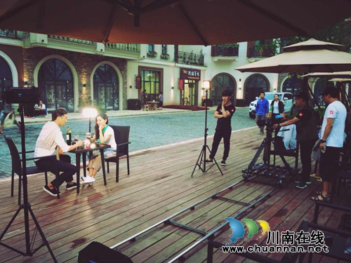 加盟这个公司，天天和美女帅哥零距离接触！(图7)