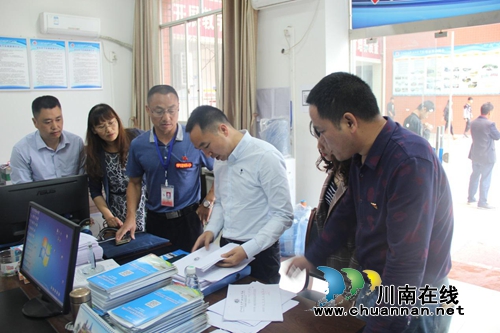泸县教育局领导检查指导泸县建校实习及学生管理工作(图1)