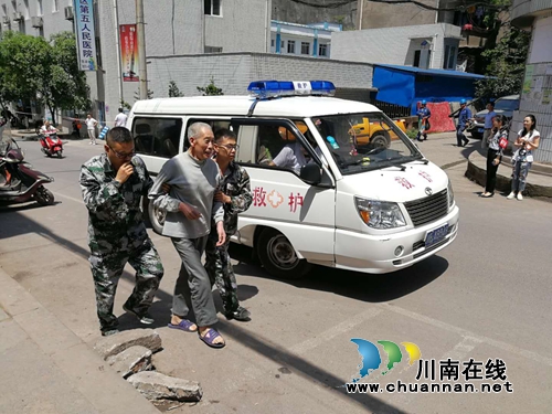 纳溪区上马镇组织开展食品安全事故应急演练(图1)