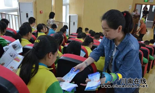 牵手600公里&nbsp;泸州凉山共建“萤火虫”携手普法(图16)