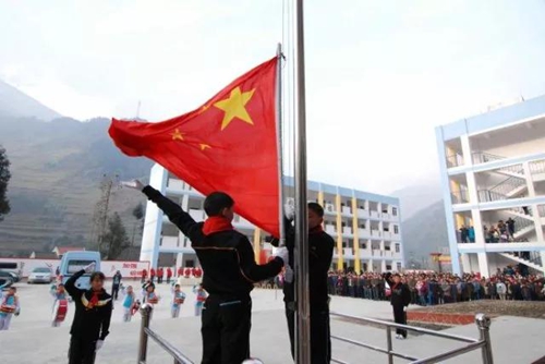 报恩塔下连线汶川&nbsp;泸州人十年前的集体回忆(图30)