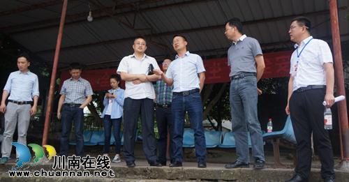 省政府驻泸州规划督察员率队调研“玉龙湖景区保护开发”工作(图1) 省政府驻泸州规划督察员率队调研“玉龙湖景区保护开发”工作(图1)