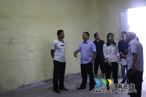 肖刚到泸县潮河镇调研冷链物流项目建设(图1) 肖刚到泸县潮河镇调研冷链物流项目建设(图1)