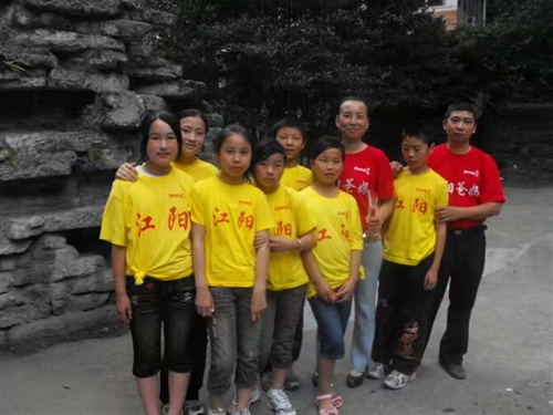 罗安贤:奉献尤未尽 襄助情未了(图2) 罗安贤:奉献尤未尽 襄助情未了(图2)