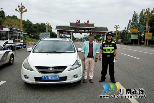 泸县：设卡盘查发现端倪&nbsp;依法打击无证驾驶