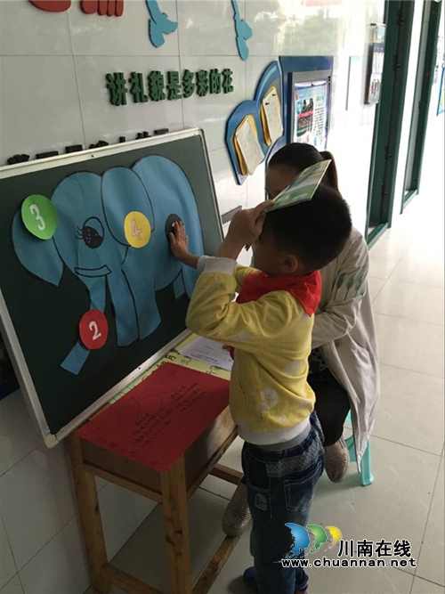 泸州十八中开展一、二年级半期“乐考”游园活动(图3) 泸州十八中开展一、二年级半期“乐考”游园活动(图3)