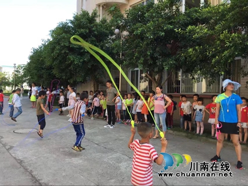 宜宾南溪区罗龙实验小学开展体育周活动(图10) 宜宾南溪区罗龙实验小学开展体育周活动(图10)