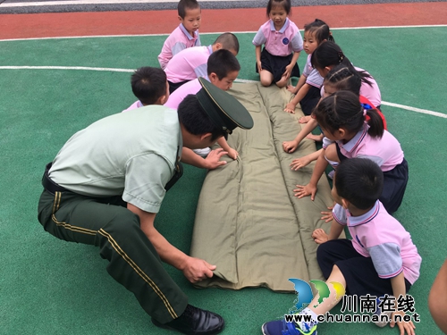 泸县综合应急救援大队组织开展“警营开放日”活动(图3)