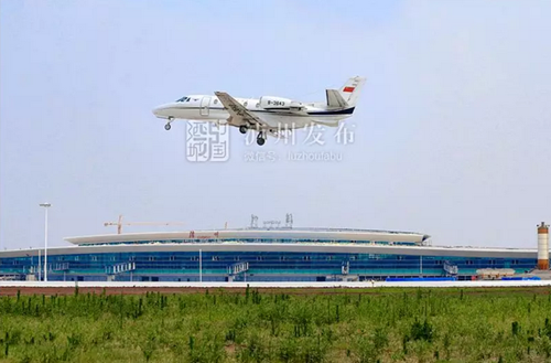 云龙机场校飞前期效果如何？机长这样说...(图1)