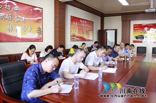 泸州市教科所视导合江中学高考冲刺备考工作(图2) 泸州市教科所视导合江中学高考冲刺备考工作(图2)