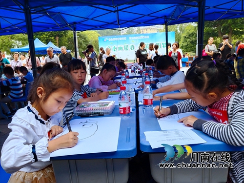 江阳区国税局开展“童心画税收”现场绘画活动(图4)