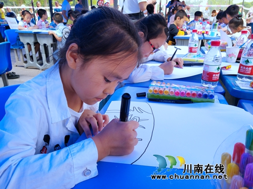 江阳区国税局开展“童心画税收”现场绘画活动(图5)