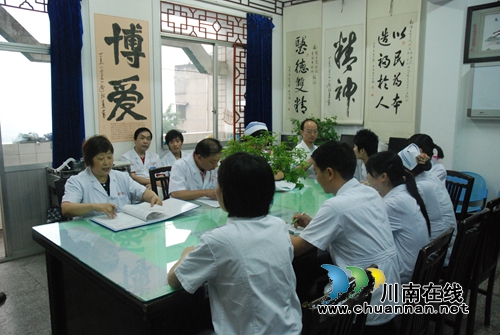15年前直面SARS(非典)的专家今何在?(图8) 15年前直面SARS(非典)的专家今何在?(图8)