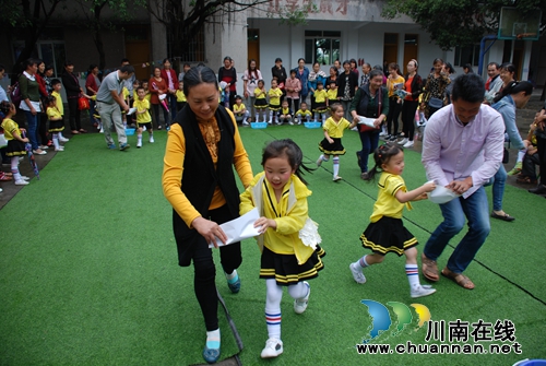 龙马潭区永寿学校幼儿园举行“庆六一”文艺汇演暨亲子活动