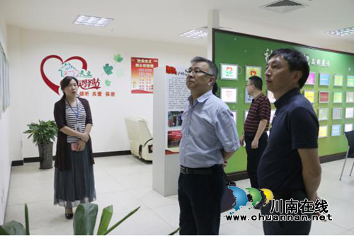 市人大内司委调研组到红星街道调研困境儿童与农村留守儿童关爱保护保障工作