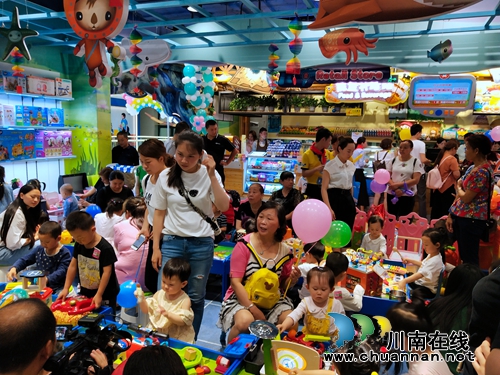 泸州万达广场盛大开业&nbsp;打造全新娱乐购物空间(图6)