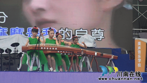 2018CCTV《超强宝贝》泸州选拔赛正式启动(图2) 2018CCTV《超强宝贝》泸州选拔赛正式启动(图2)