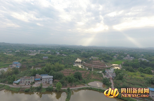 特色产业入新村&nbsp;泸州“十里渔湾”美如画(图1)