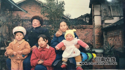 西南医大中医院这位专家　一天看260个患者！(图4)