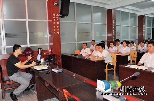 查隐患学防身 市殡仪馆安全生产月活动接地气(图14) 查隐患学防身 市殡仪馆安全生产月活动接地气(图14)