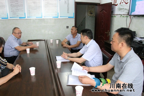 市安监局局长李华桂率队督查泸县潮河镇汛期安全生产工作(图3) 市安监局局长李华桂率队督查泸县潮河镇汛期安全生产工作(图3)