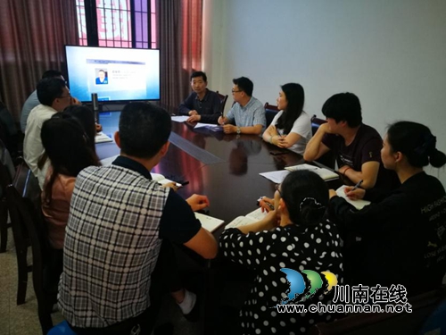 合江县食药监局：五个一强化职工警示教育