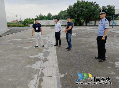 宜宾南溪区汪家镇开展“端午”节前安全检查(图1) 宜宾南溪区汪家镇开展“端午”节前安全检查(图1)