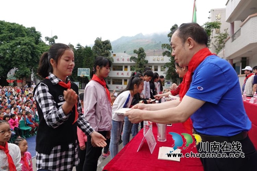 情系马蹄·同心前行 ——马蹄科技文化扶贫(图8) 情系马蹄·同心前行 ——马蹄科技文化扶贫(图8)
