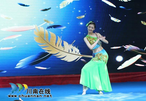 活力四射助阵世界杯，足球宝贝惊艳泸州！(图12)