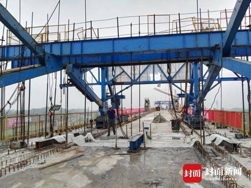 川南城际铁路内自泸线最长大桥合龙(图3)