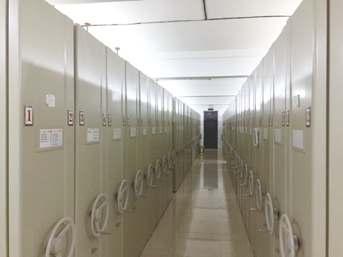 半亩陋室存过往&nbsp;万册籍档书华章(图3)