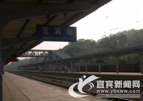 川南最后一辆绿皮火车退役&nbsp;到昭通有空调火车(图3)