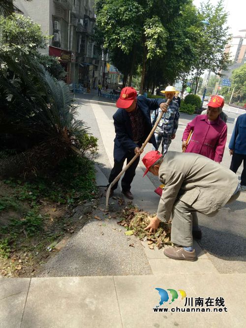 江阳区华阳街道龙驰社区开展“巩固国卫成果”志愿服务活动(图1)