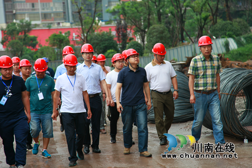 省住建厅副厅长邱健带队到古蔺县开展安全生产综合督查工作(图1) 省住建厅副厅长邱健带队到古蔺县开展安全生产综合督查工作(图1)