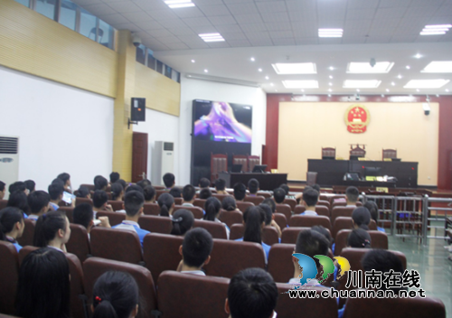 学法零距离！泸县建校师生走进泸县人民法院(图4)
