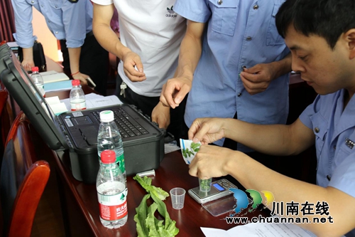 合江县食药监局开展食品安全快速检测集中培训(图2) 合江县食药监局开展食品安全快速检测集中培训(图2)