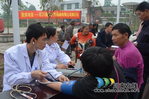 泸县玉蟾街道人大工委：一心为民显真情&nbsp;砥砺奋进绘新篇(图3)