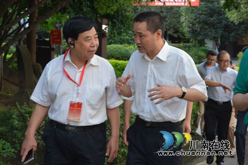 最高法邀请部分全国人大代表走进泸州法院(图5)