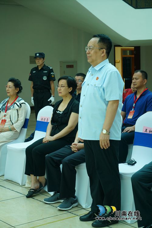 最高法邀请部分全国人大代表走进泸州法院(图23)